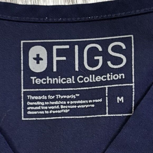 FIGS Technical Collection Scrub Top Women's Size Medium PO 1568 Blue - Picture 2 of 8